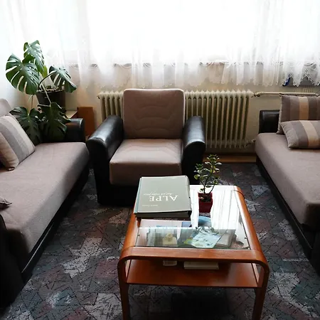 Sobe In Apartmaji Pri Ukcu 3*