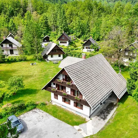 Gostinjska kuća Apartmaj-sobe-pri Ukcu