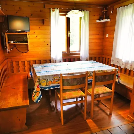 Sobe In Apartmaji Pri Ukcu 3*