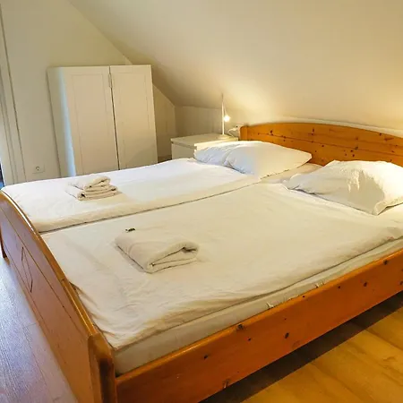 Sobe In Apartmaji Pri Ukcu
