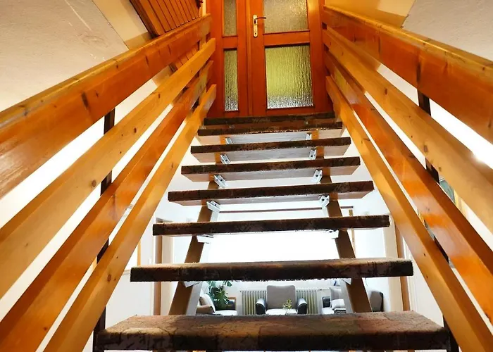 Apartmaji-sobe-pri Ukcu 3*