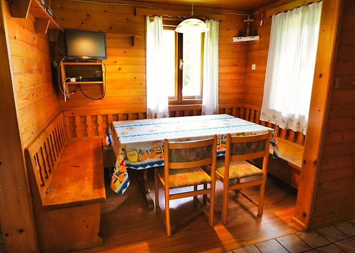 Apartmaj-sobe-pri Ukcu 3*
