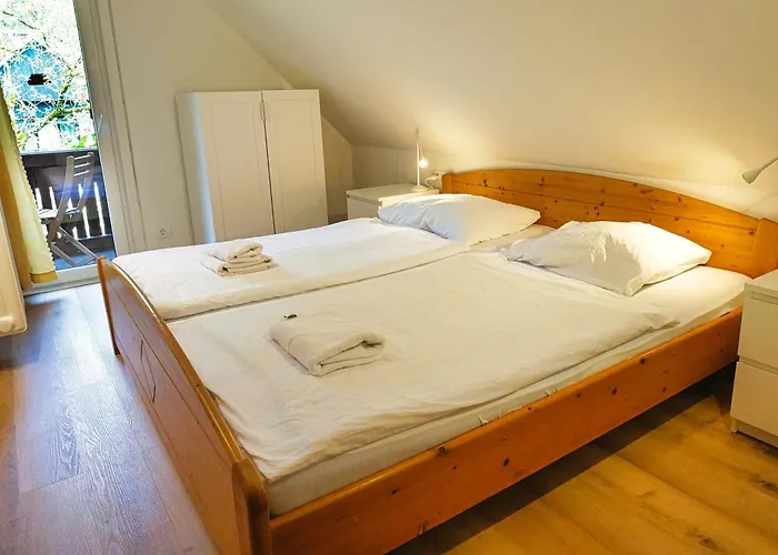 Apartmaji-sobe-pri Ukcu