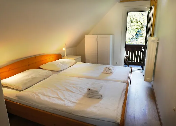 Affittacamere Apartmaj-sobe-pri Ukcu